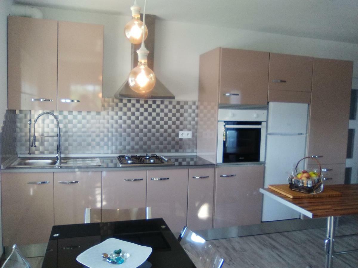 Apartamento En Viveiro Zewnętrze zdjęcie
